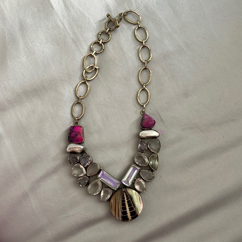 Silver necklace only needs cleaning rare to find model